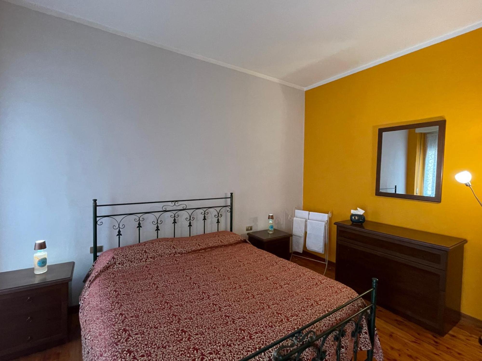 B&B Rosa Apartment Baveno Exteriör bild
